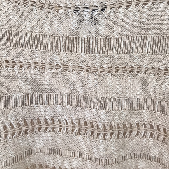 American Eagle Summer Sweater - Picture 4 of 7